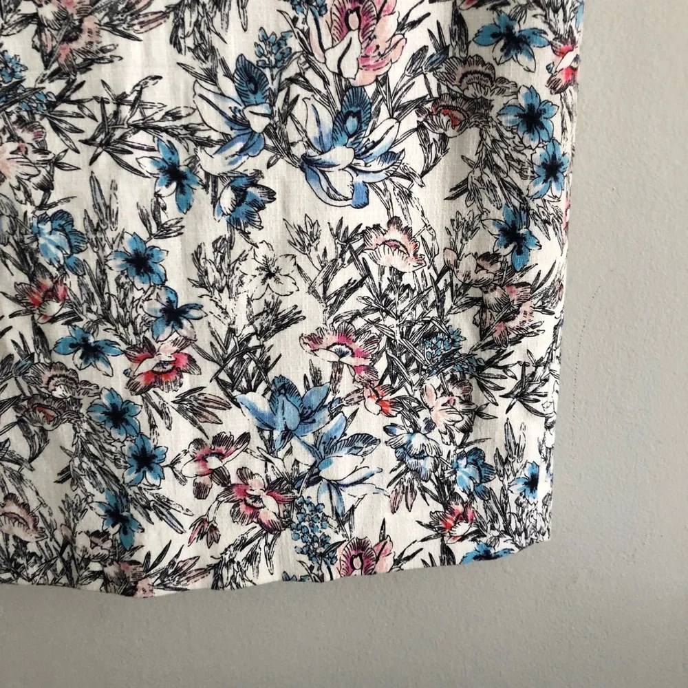 Ann Taylor White Floral Knee Length Pencil Skirt - Picture 2 of 5